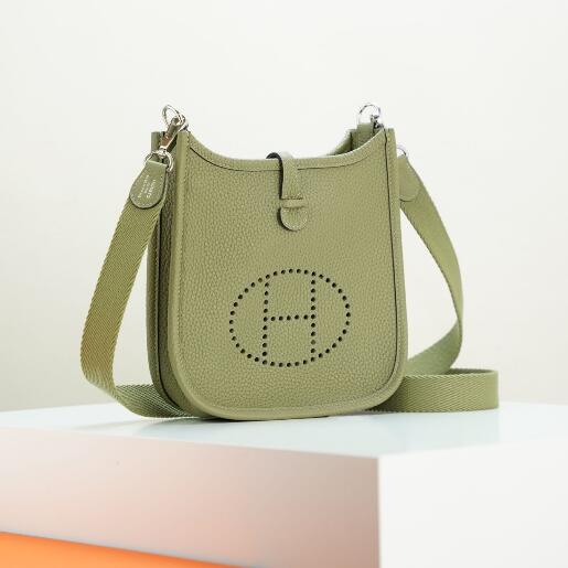 【エルメス HERMES】エヴリンTPM セージ グリーン 緑 シルバー金具（100％手縫い）